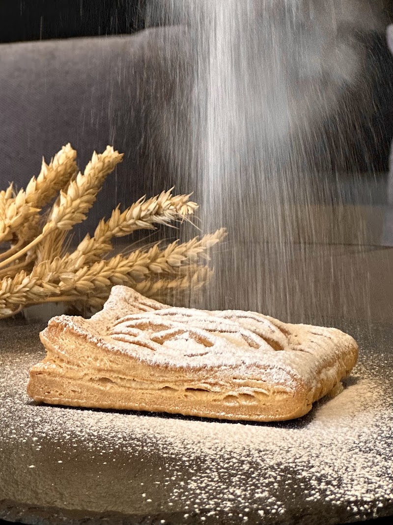 кав'ярня-пекарня Крафт Бред Кафе ТЦ "Квартал" / Craft Bread Cafe Kvartal